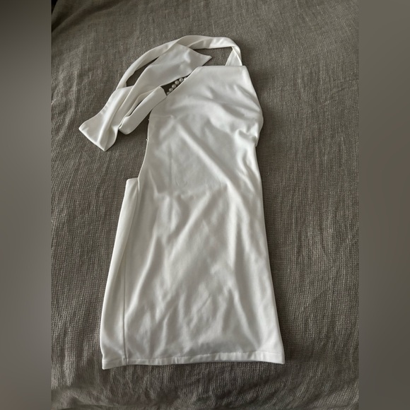 Khanums Kara Mini Dress - Picture 8 of 9